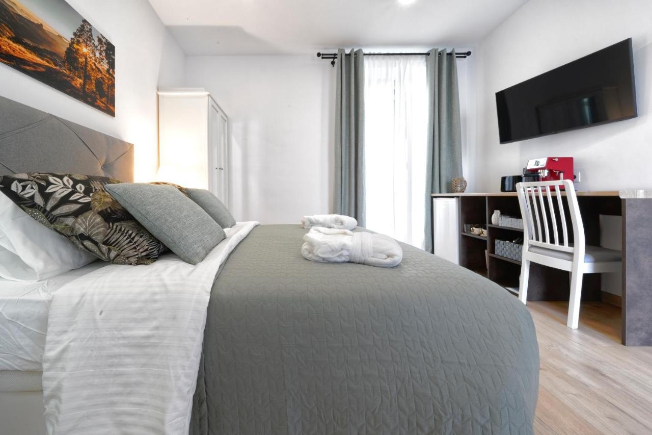 Casa Comfortable Air-conditioned Modern (adults Only)