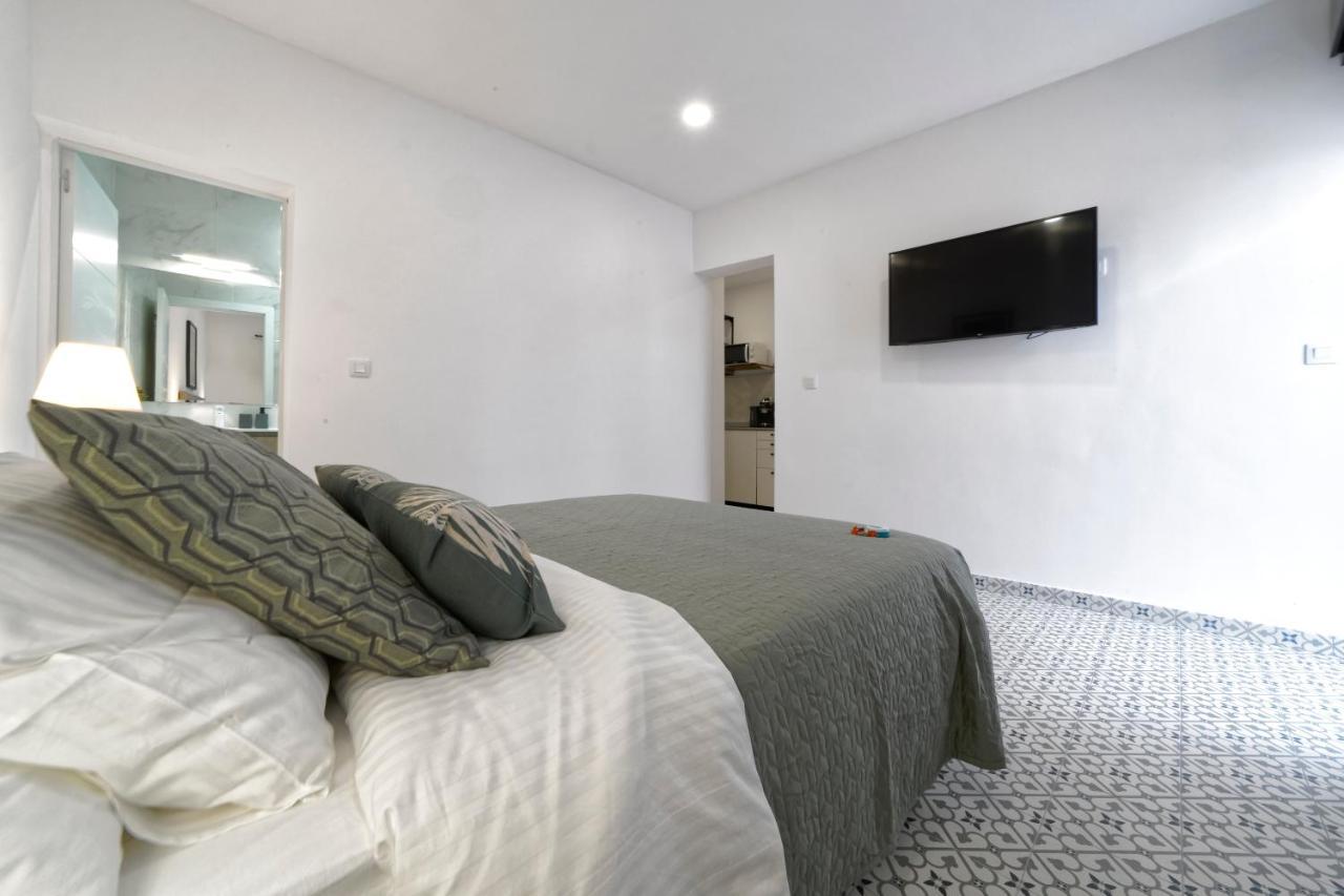 Casa Comfortable Air-conditioned Modern (adults Only) *