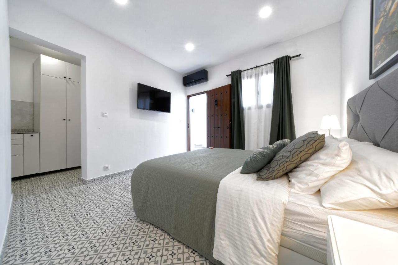 Casa Comfortable Air-conditioned Modern (adults Only) Apartment