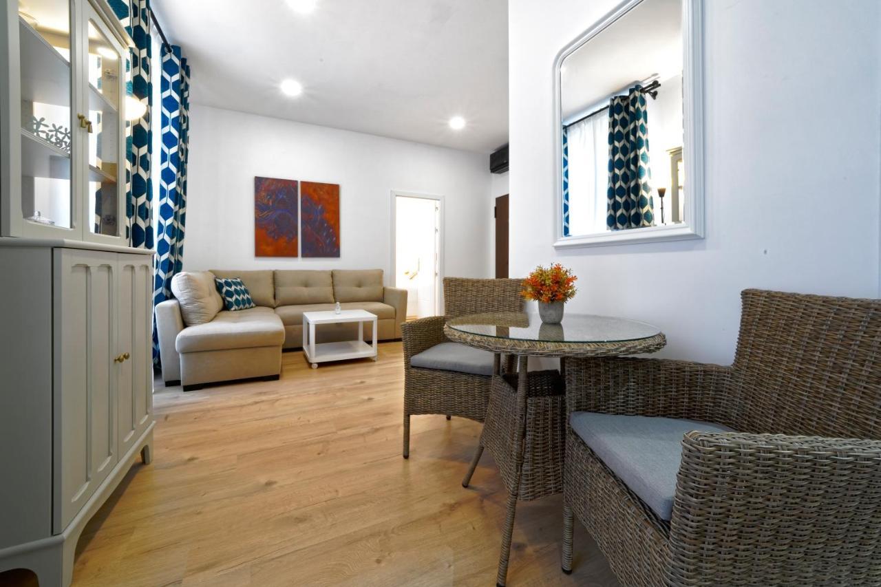 Casa Comfortable Air-conditioned Modern (adults Only) *